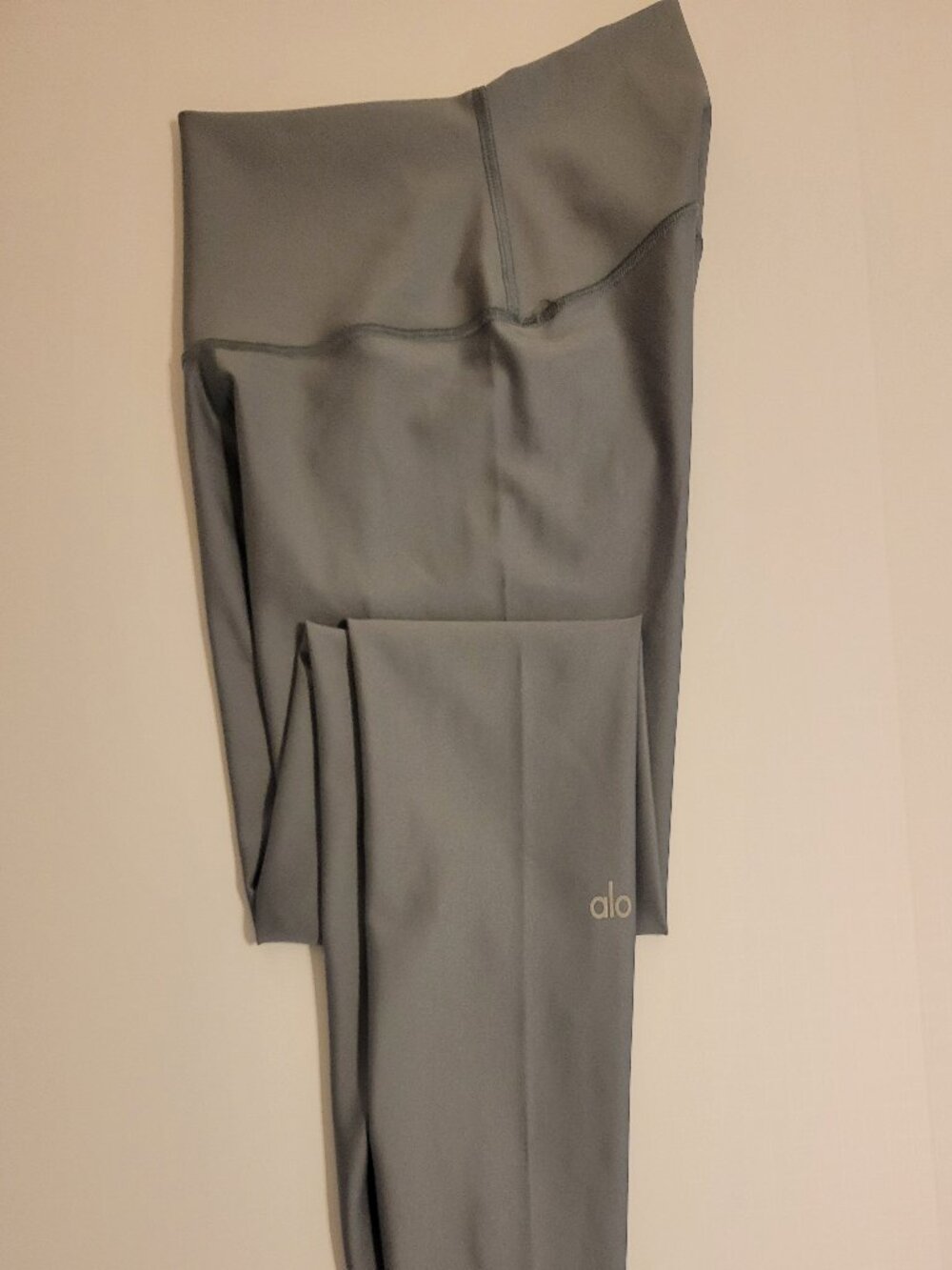 Alo Airlift High-Waist Yoga Pants